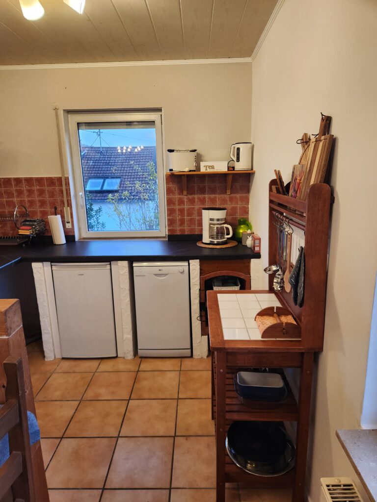 Küche inkl. Spülmaschine